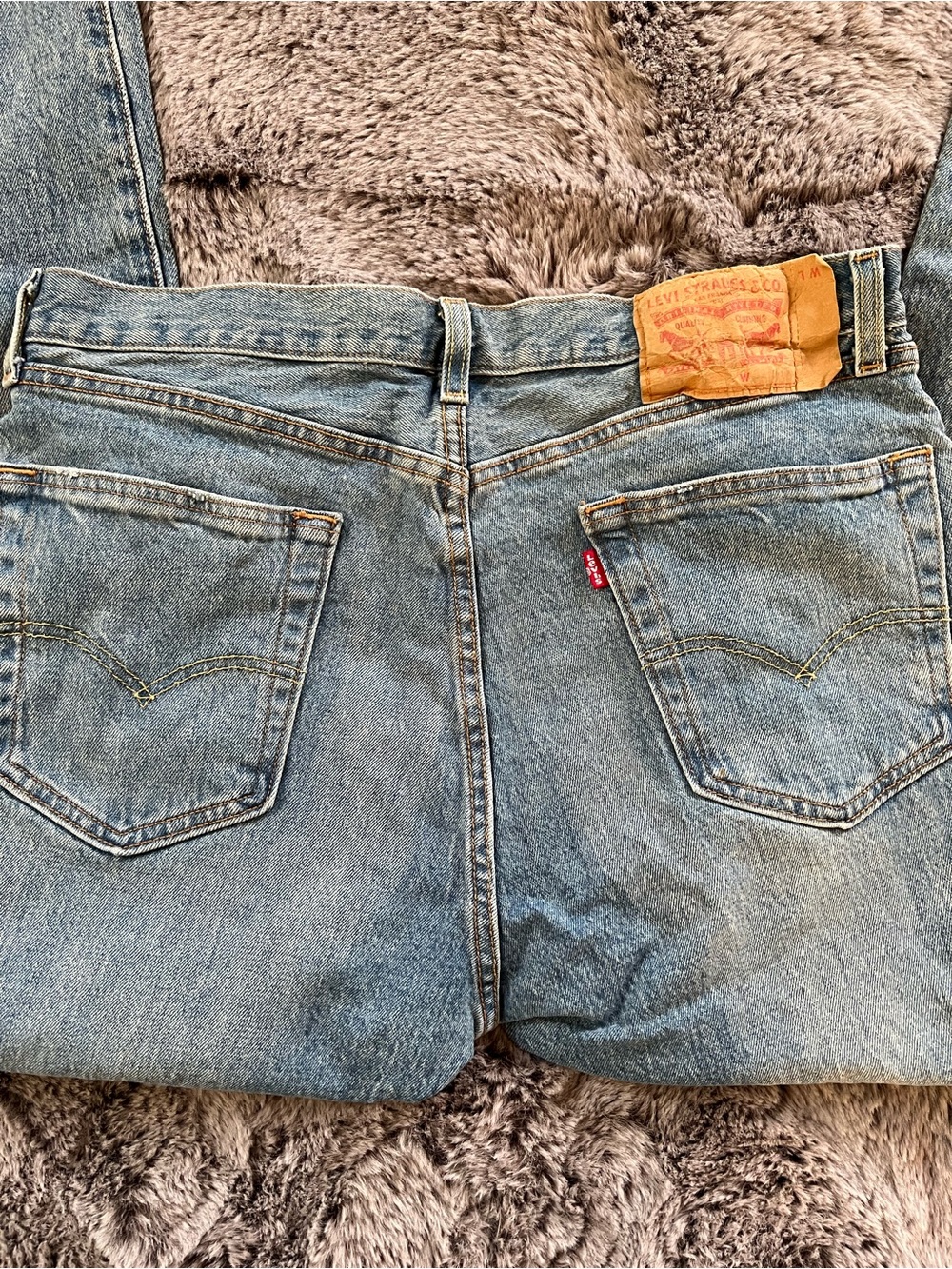 Levi's 501 Men's Light Blue Straight Jeans with Signature Back Pockets